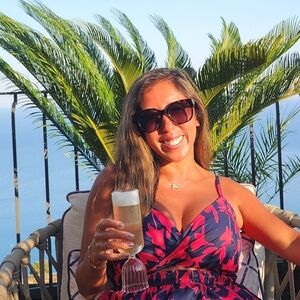 Meet your Posher, Pamela